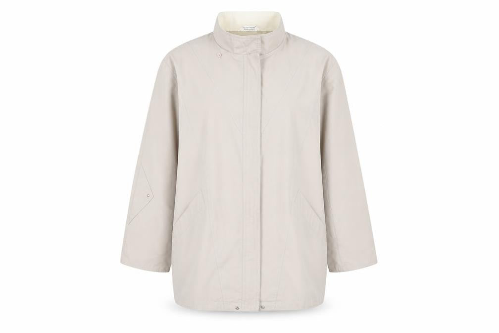 Front view of Niccolini women’s ivory overcoat jacket, size UK 10