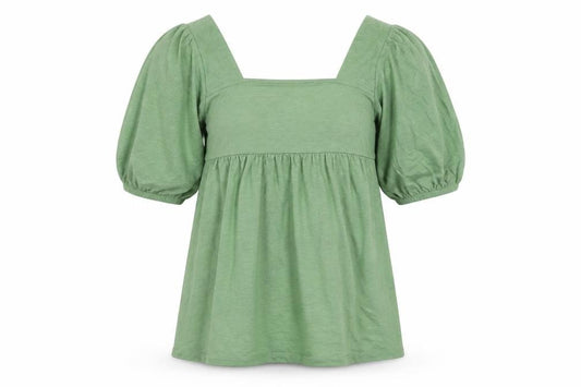 Front view of ASOS women’s green basic t-shirt, size UK 8