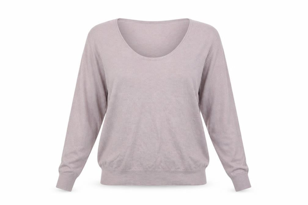 Front view of H&M women’s pink jumper, size M