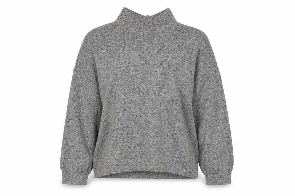 Front view of New Look women’s grey knit jumper, size M
