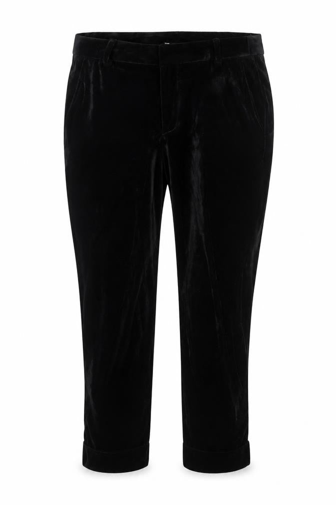 Front view of St Tropez women’s black capri trousers, size L, 24-inch leg