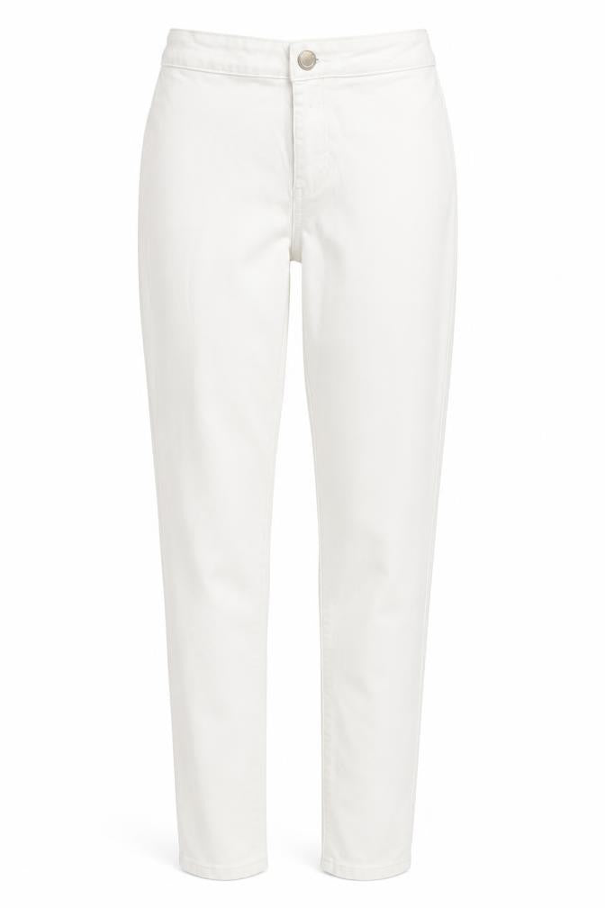 Front view of New Look women’s white straight jeans, size UK 8, 28-inch leg