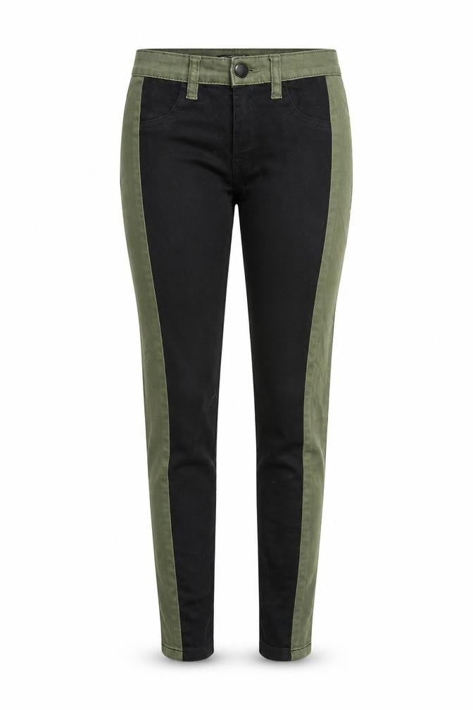 Front view of Terranova women’s multicoloured straight jeans, size S, 30-inch leg