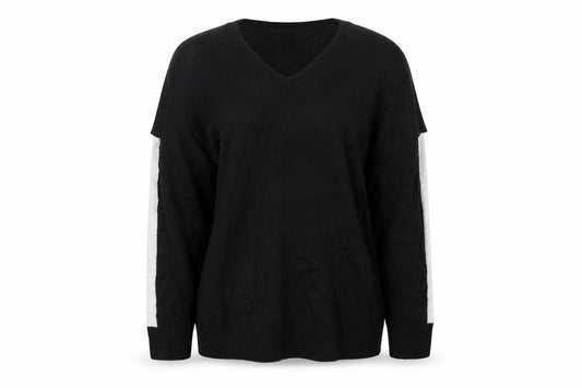 Front view of PRETTYLITTLETHING women’s black knit jumper, size M