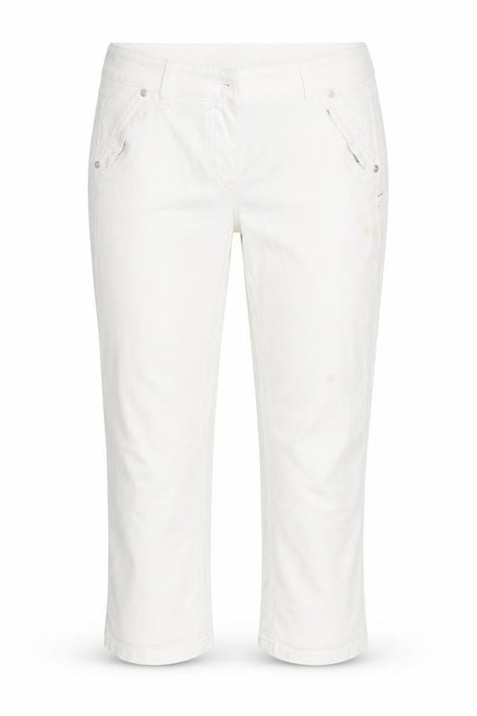 Front view of Gerry Weber women’s white denim cropped jeans, size UK 26, in, 24-inch leg