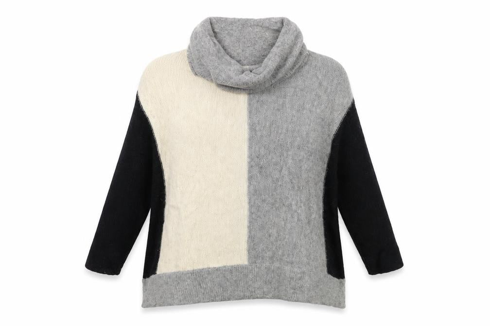 Front view of Paraphrase women’s grey knit cardigan jumper, size M