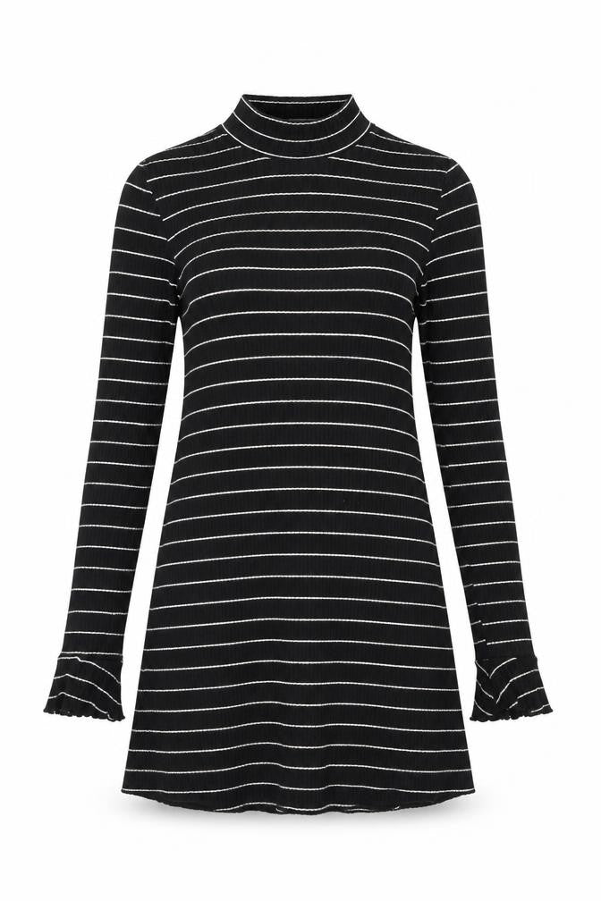 Front view of Preworn women’s blue striped basic t-shirt, size XS