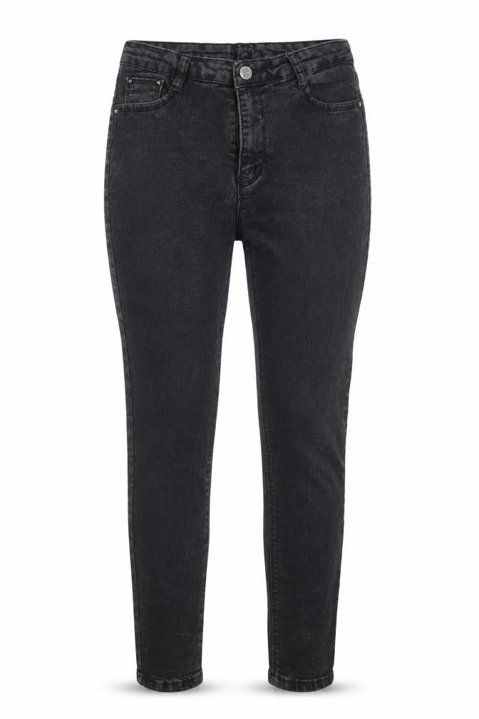 Front view of SHEIN women’s black skinny jeans, size M, 24-inch leg