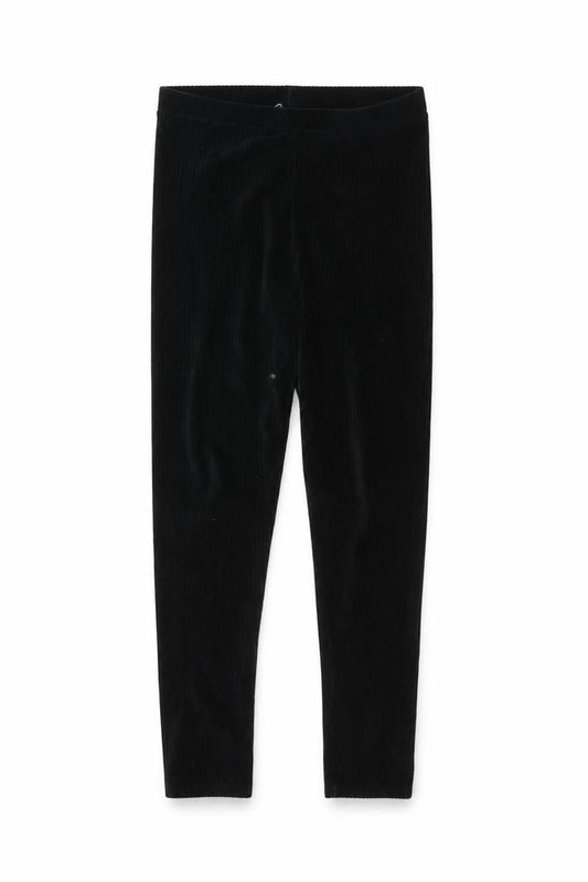 Front view of M&Co girls’ black sweatpants, size 11-12, years