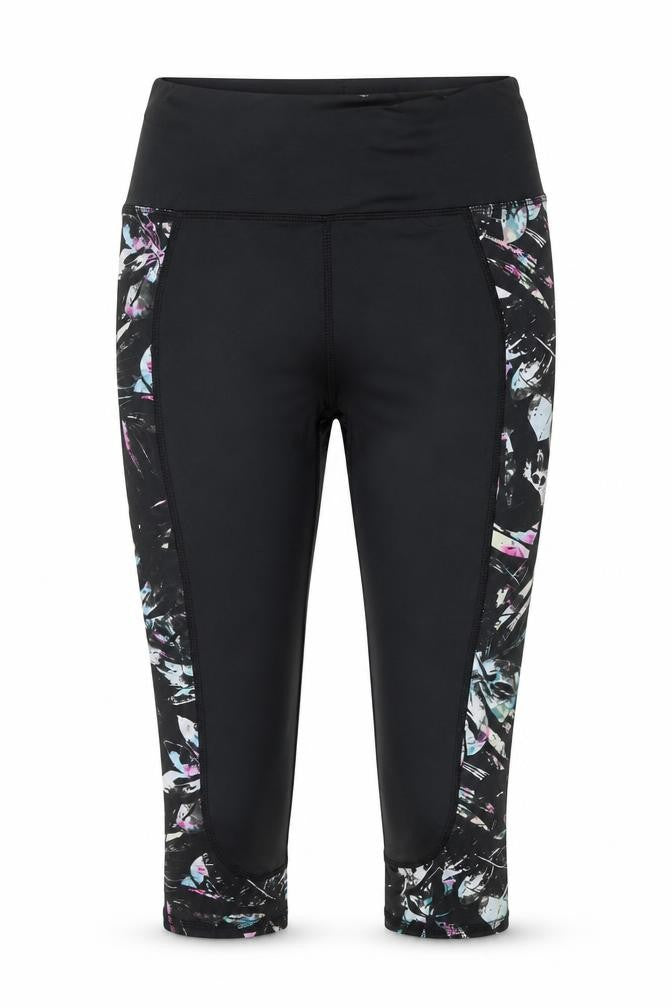 Front view of WorkOut women’s black cropped leggings, size XS, 20-inch leg