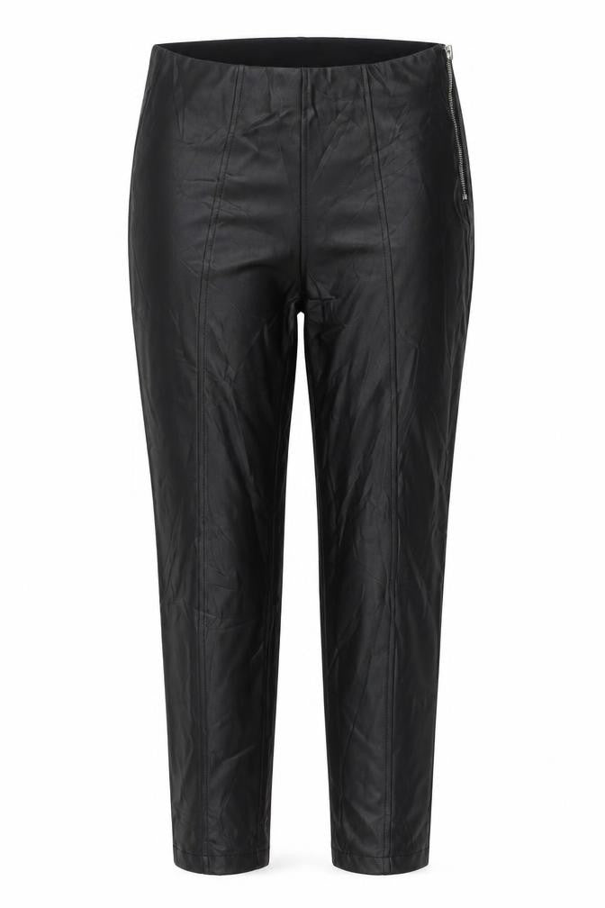 Front view of New Look women’s black capri trousers, size UK 10, 28-inch leg