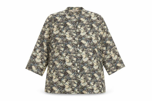 Front view of EWM women’s beige basic button-up, size UK 16