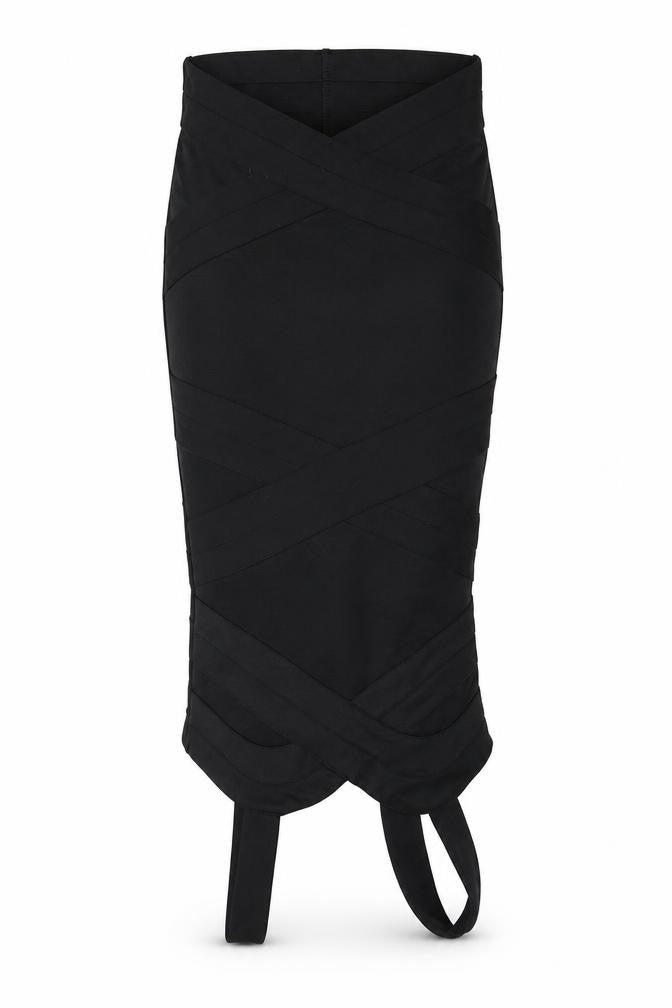 Front view of H&M women’s black bodycon, size UK 34