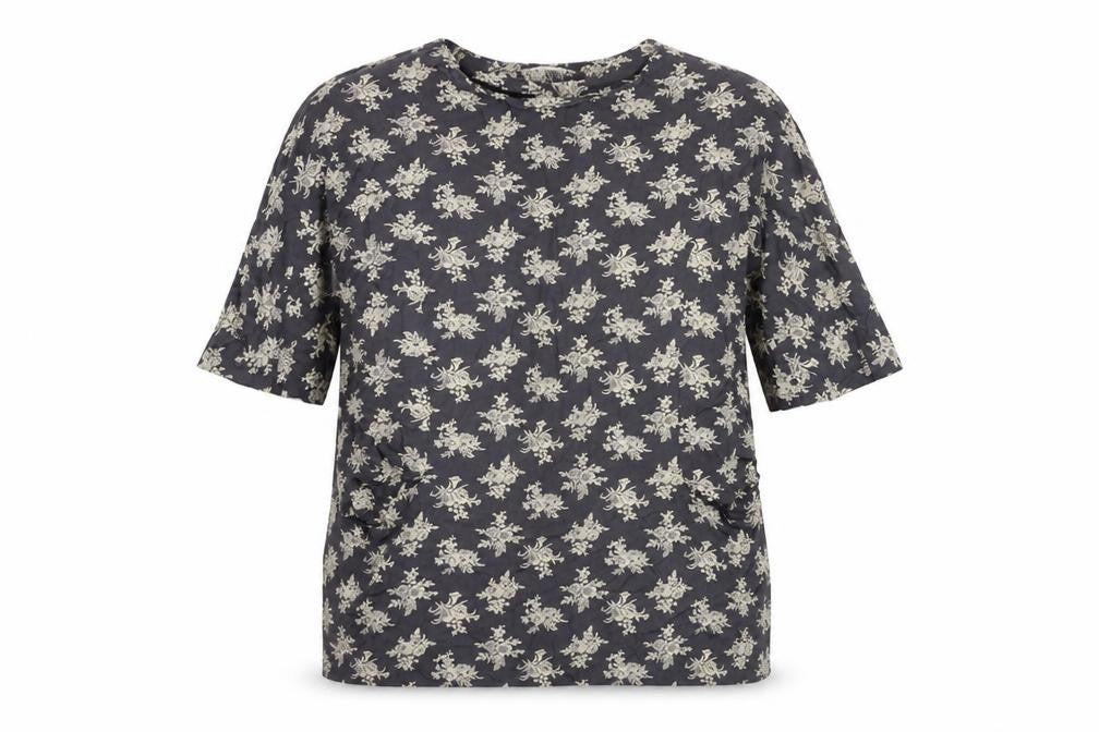 Front view of Vouley Vous women’s grey basic blouse, size S