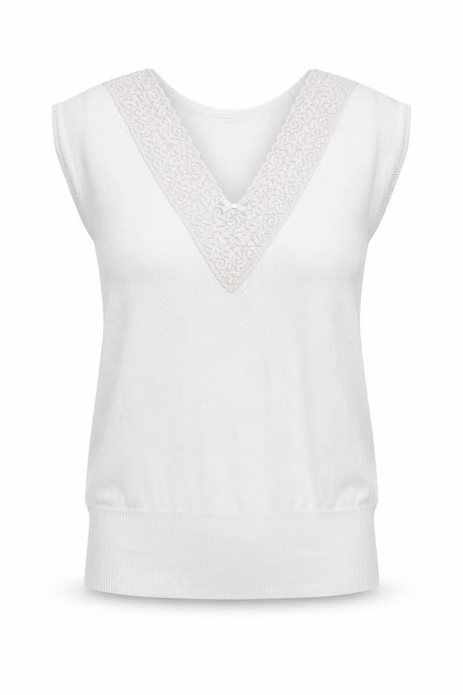 Front view of White Snowdrop women’s white floral jumper, size L