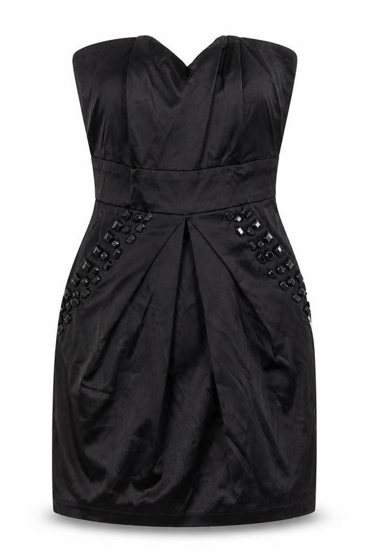 Front view of AX Paris women’s black a-line, size UK 8