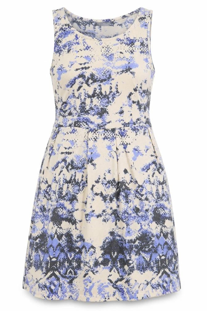 Front view of VILA women’s white floral a-line, size M