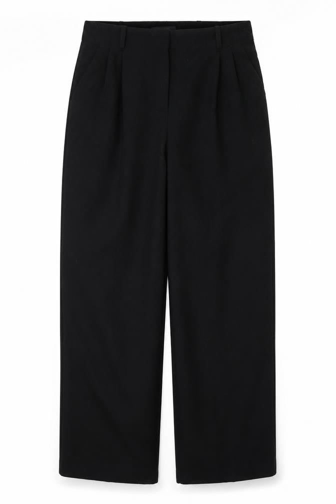 Front view of Primark women’s black trousers, size UK 12, 30-inch leg