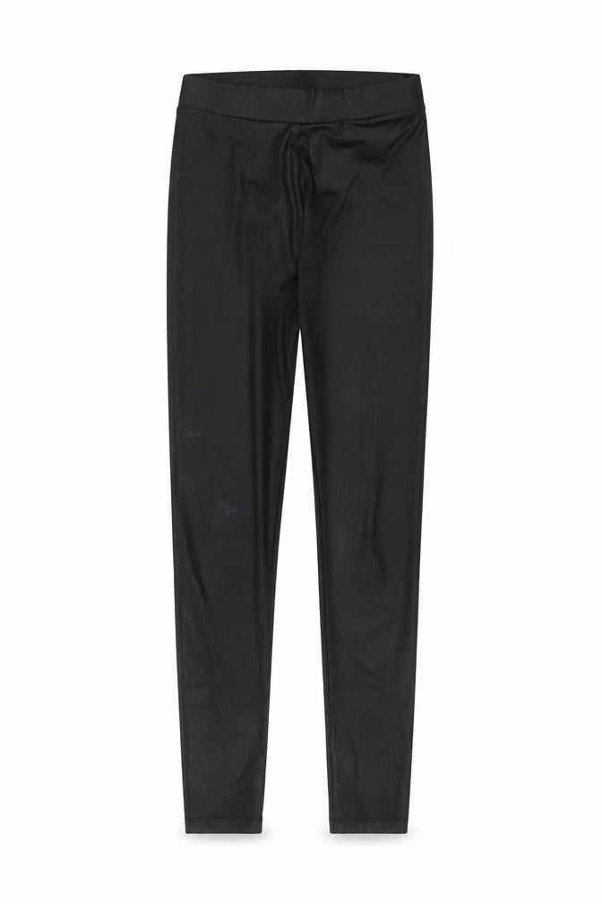 Front view of New Look women’s black trousers, size UK 8, 25-inch leg