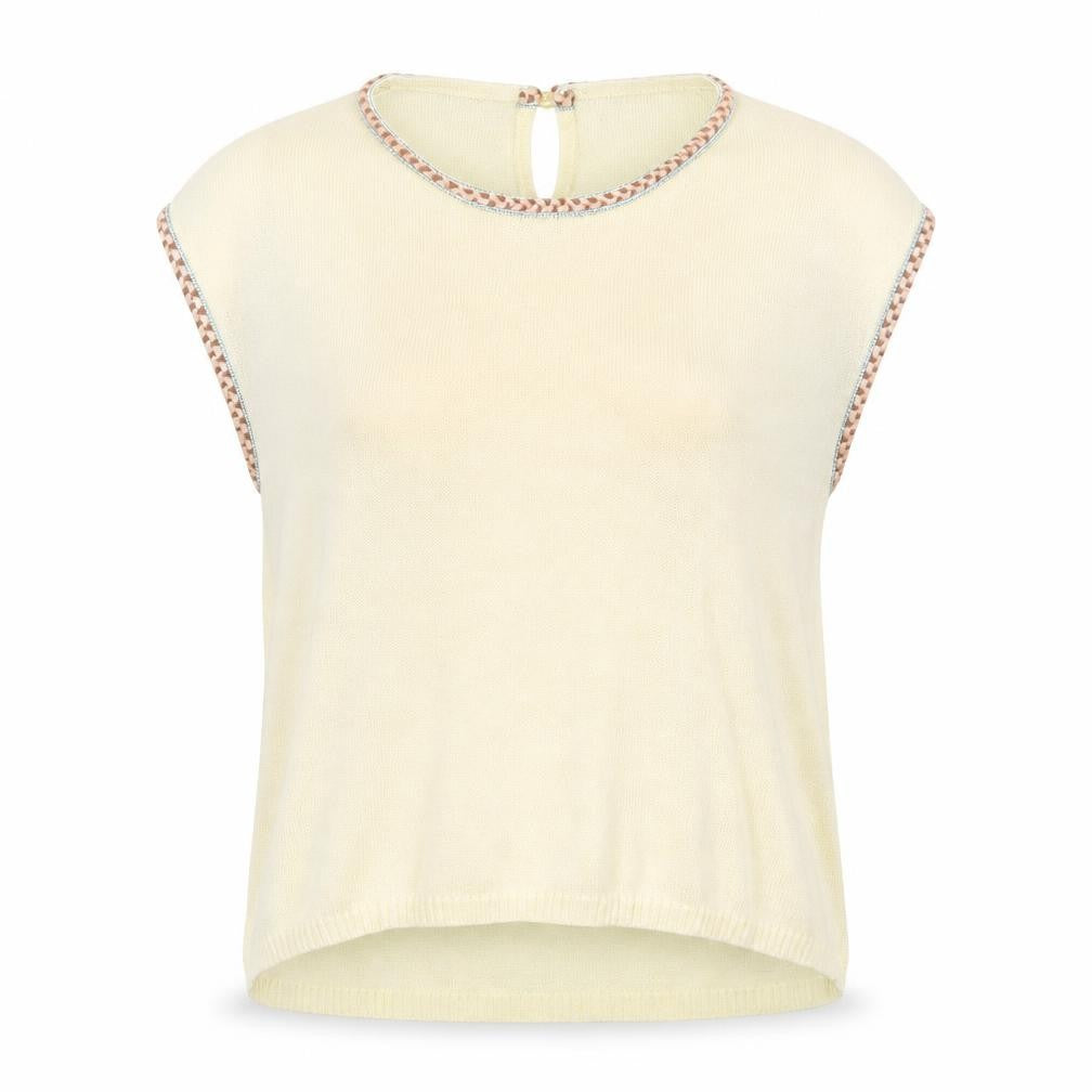 Front view of Preworn women’s ivory knit jumper, size UK 14