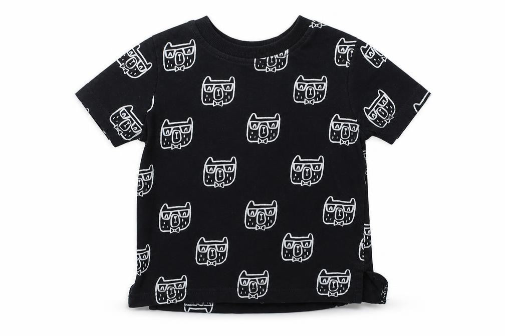 Front view of George boys’ black geometric basic t-shirt, size 2, years