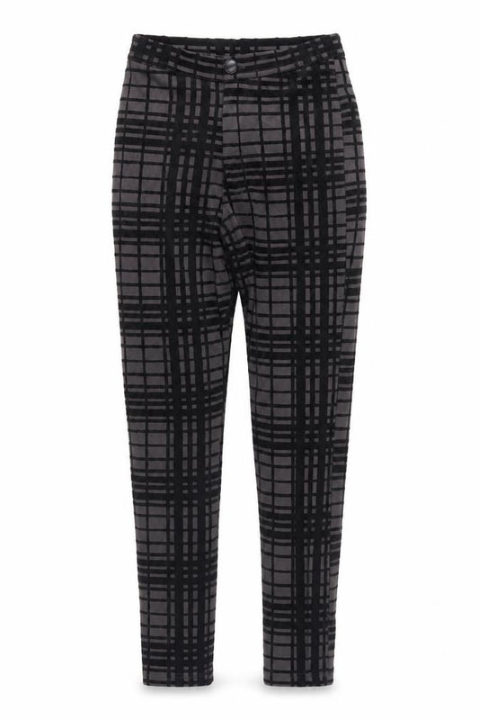 Front view of ASOS women’s black trousers, size UK 6, 29-inch leg