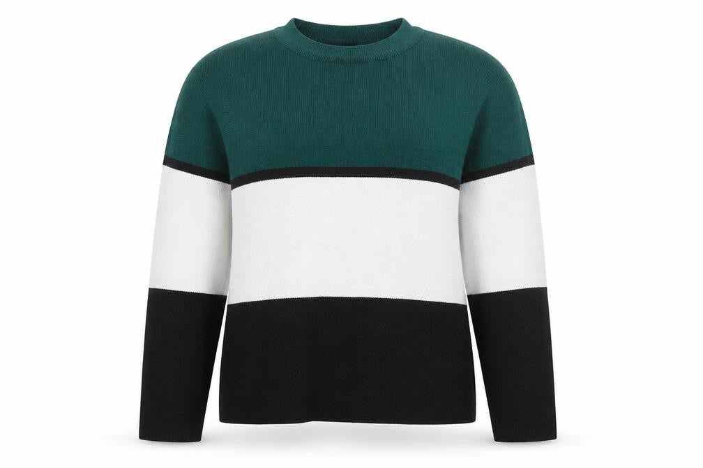 Front view of New Look women’s green jumper, size M
