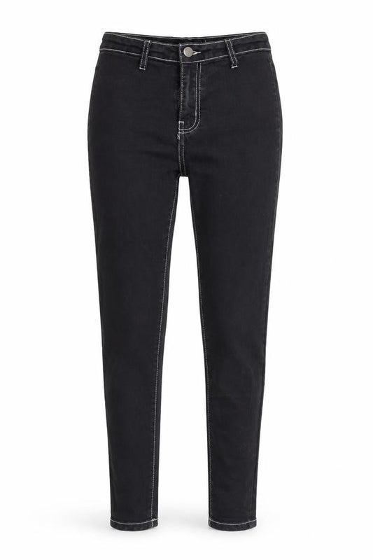 Front view of PRETTYLITTLETHING women’s black jegging jeans, size UK 8, 26-inch leg