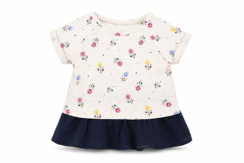 Front view of Gap girls’ beige floral basic t-shirt, size 2, years