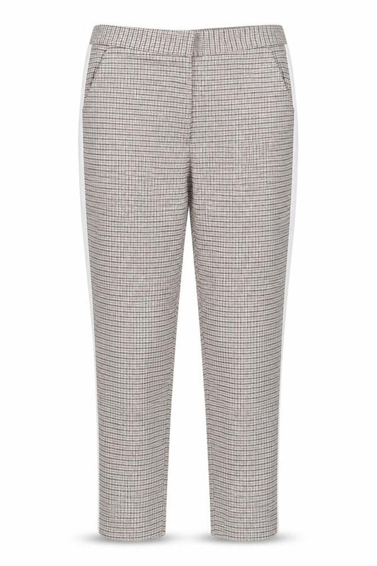 Front view of ASOS women’s brown houndstooth capri trousers, size UK 10, 24-inch leg
