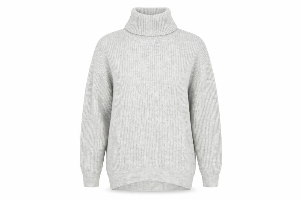 Front view of New Look women’s grey jumper, size S