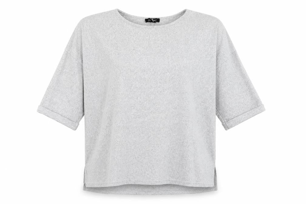 Front view of New Look women’s grey basic t-shirt, size M