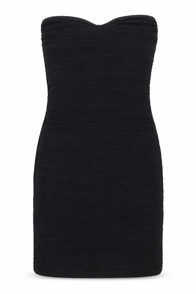 Front view of Boohoo women’s black mini, size UK 8