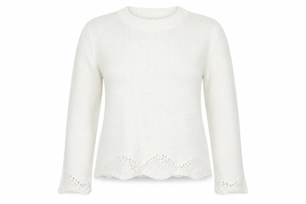 Front view of Primark women’s white jumper, size L