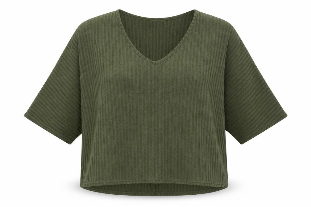 Front view of New Look women’s green jumper, size M