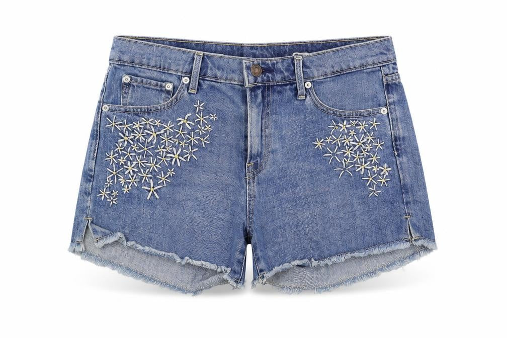 Front view of Gap men’s blue denim cargo shorts, size 28, in