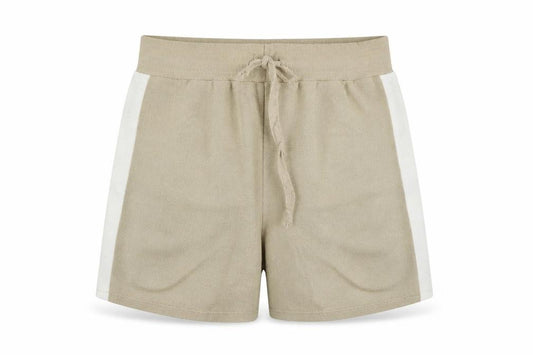 Front view of Boohoo women’s beige knit bermuda shorts, size UK 8