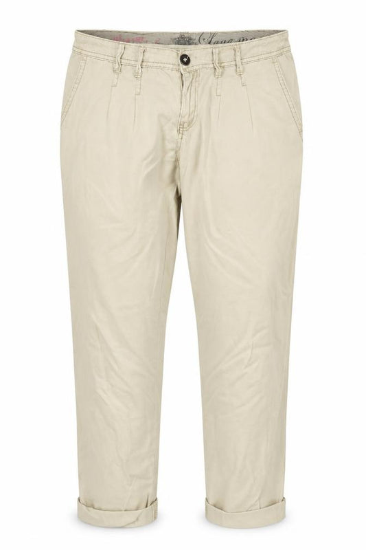 Front view of New Look women’s beige boyfriend jeans, size UK 14, 27-inch leg