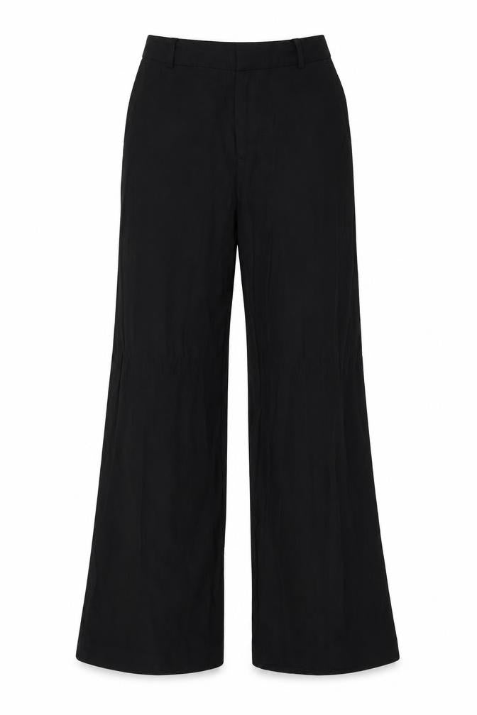 Front view of H&M women’s black trousers, size UK 10, 20-inch leg
