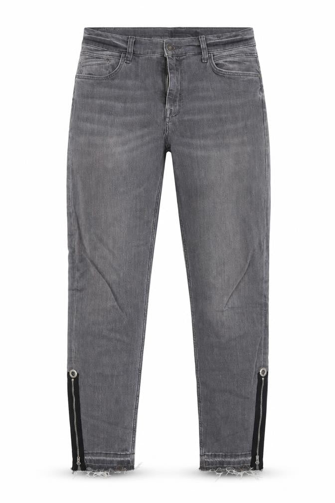 Front view of Zara women’s grey denim straight jeans, size UK 32, 28-inch leg