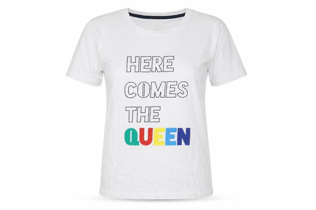 Front view of DREAM women’s white basic t-shirt, size UK 12, - here comes the queen