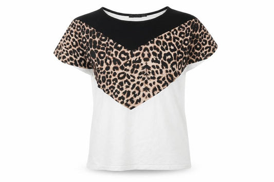 Front view of Boohoo women’s multicoloured animal print basic t-shirt, size UK 10