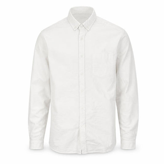 Front view of ASOS men’s white button-up, size S