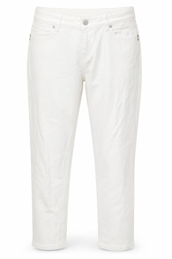 Front view of Yes Yes women’s white tapered jeans, size UK 14, 24-inch leg