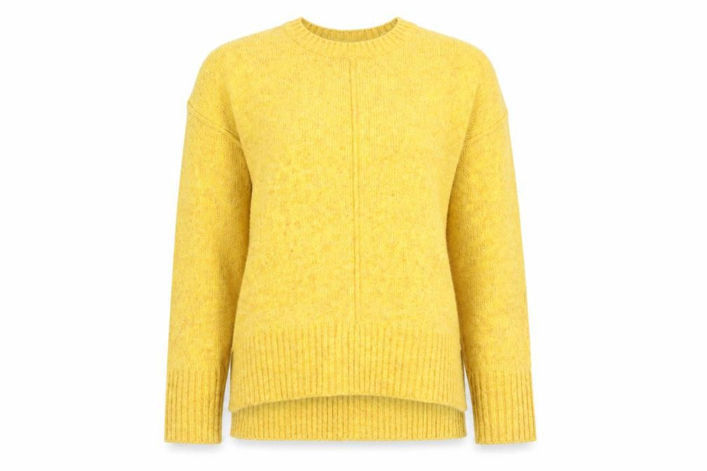 Front view of New Look women’s yellow jumper, size S