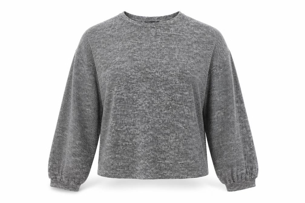 Front view of New Look women’s grey jumper, size L