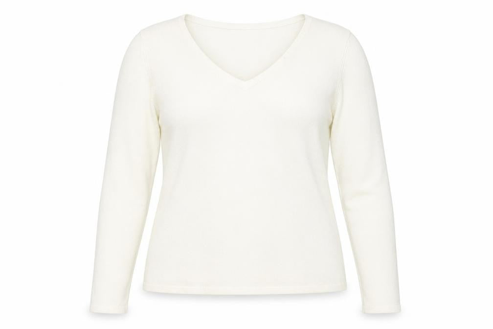 Front view of Mackays White jumper, size XL