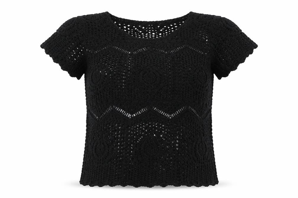 Front view of H&M women’s black jumper, size S