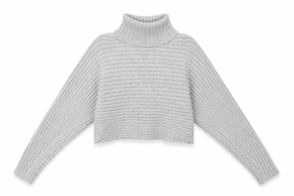 Front view of New Look women’s grey jumper, size M