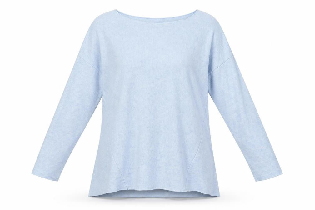Front view of Senza Tempo women’s blue basic t-shirt, size L